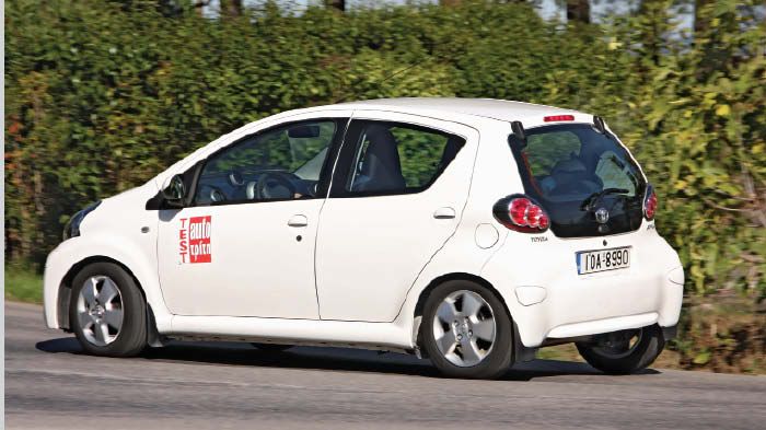 Μετά την ανανέωσή του, το Toyota Aygo βελτίωσε την αεροδυναμική και τις ρυθμίσεις του κινητήρα και έτσι κατάφερε να εκπέμπει κάτω από 100 γρ. CO2/χλμ.